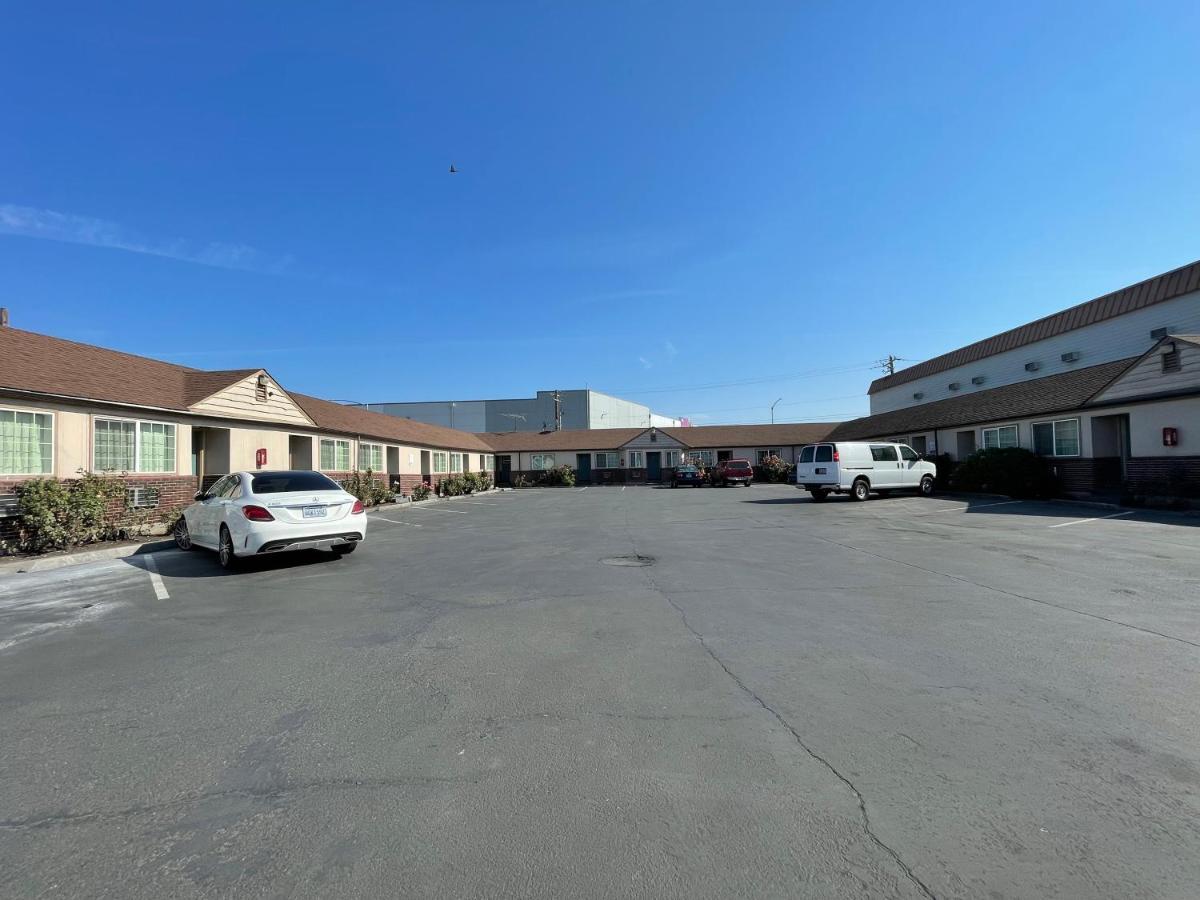 Holiday Motel Portland Bagian luar foto
