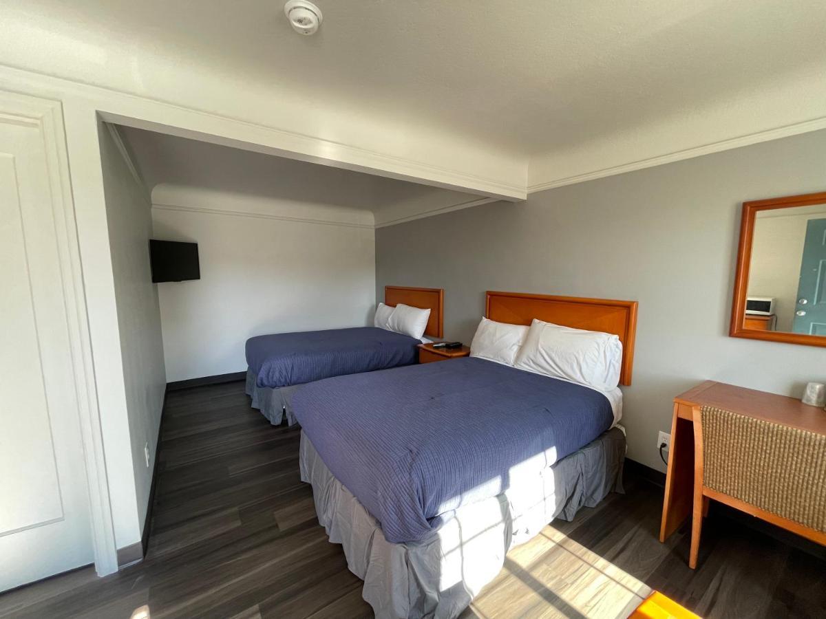 Holiday Motel Portland Bagian luar foto