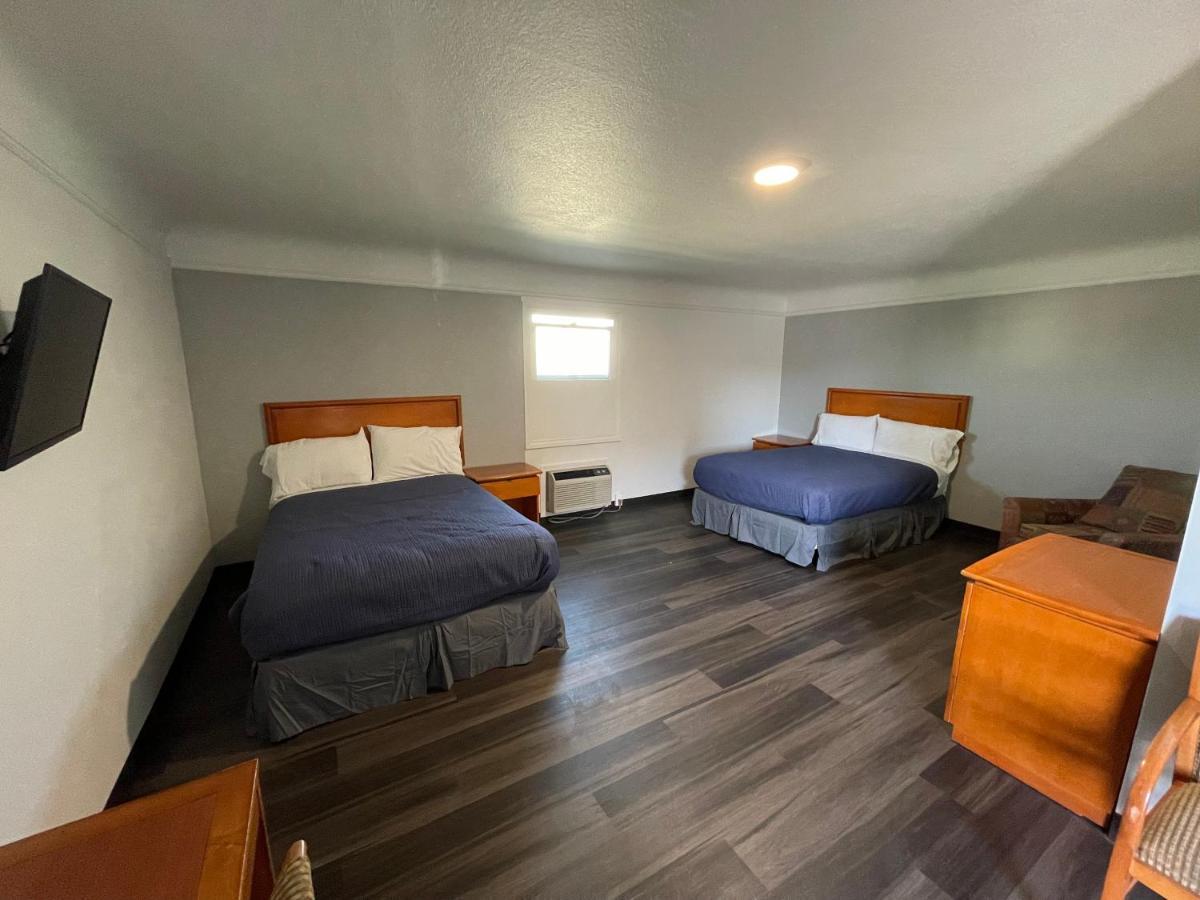 Holiday Motel Portland Bagian luar foto